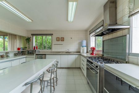 18_photo/94dce4792d.ff563b8e194ef17c-ATLAS-14d4b1ed-d831-4616-9a15-827093cfb49d.jpg de apartamento à venda com 5 quartos, 415m² em Água Verde, Curitiba