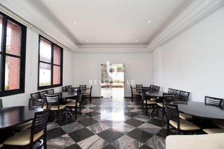 3_photo/94dce4798d.43358c4826adf1fa-ATLAS-12b0a73b-baaa-4c4b-a4a4-cf44856a7be8.jpg de apartamento à venda com 4 quartos, 198m² em Rebouças, Curitiba