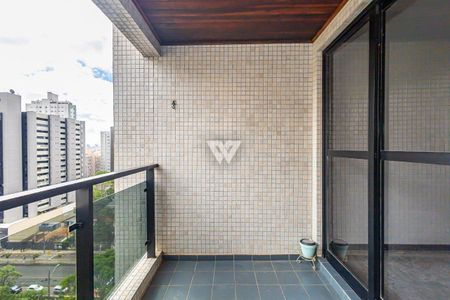 5_photo/94dce479df.9f7afd859844bf0f-ATLAS-e621baee-0e10-4009-9bd3-50ba0cd59f9e.jpg de apartamento à venda com 3 quartos, 143m² em Batel, Curitiba