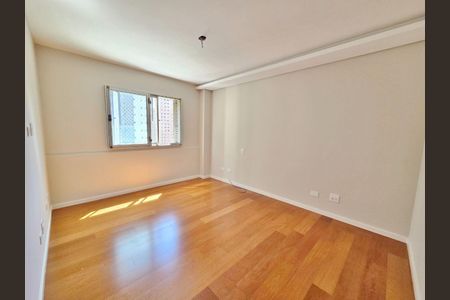 4_photo/94dce479df.af0241a7d55e9163-ATLAS-176d039b-a842-4dab-8e4e-a23b3e8afe46.jpg de apartamento à venda com 4 quartos, 306m² em Água Verde, Curitiba