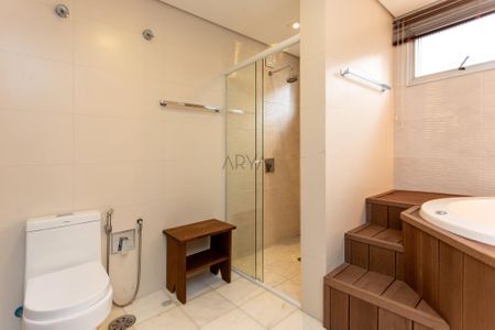 3_photo/94dce479e3.8ed35a53225f4ea2-ATLAS-12670a1d-47a1-4663-bf2e-cf455eb3ef78.jpg de apartamento à venda com 4 quartos, 172m² em Água Verde, Curitiba