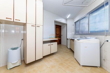 12_photo/94dce479f1.df12601f5c8ef4fe-ATLAS-233df68a-c4e5-4136-b5f6-7a13c477ac86.jpg de apartamento à venda com 4 quartos, 280m² em Batel, Curitiba