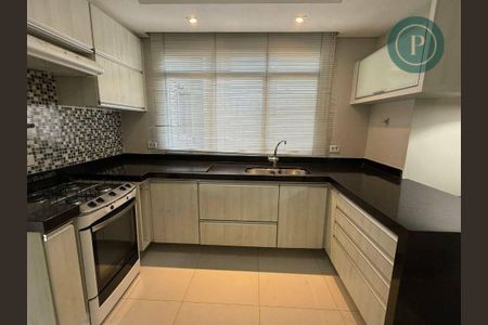 5_photo/94dce47a0d.3e1a1b800d1b3c36-ATLAS-653cbd7f-b20a-48f3-bffe-8b4413b7c402.jpg de apartamento para alugar com 4 quartos, 197m² em Batel, Curitiba