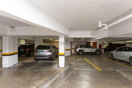 7_photo/94dce47a1b.53b17eef82a98535-ATLAS-26c8caba-2eca-44eb-80d0-08f201f21a7b.jpg de apartamento à venda com 5 quartos, 422m² em Rebouças, Curitiba