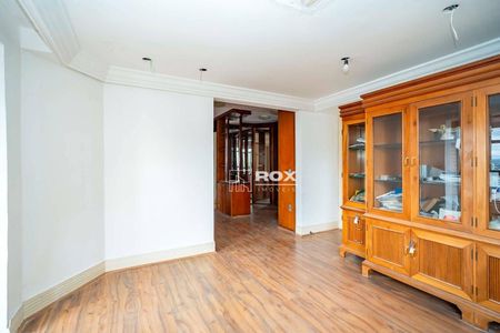 4_photo/94dce47a1b.b252e5b99a5ff7a4-ATLAS-29053be2-f7bd-407e-ba1e-be2cc8b5ca3b.jpg de apartamento à venda com 5 quartos, 834m² em Rebouças, Curitiba