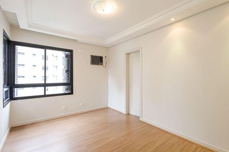 29_photo/94dce47a1b.fd1287ba65cc6047-ATLAS-ab1b2394-15cf-46a5-920f-8c5f2fa10cf1.jpg de apartamento para alugar com 4 quartos, 495m² em Rebouças, Curitiba