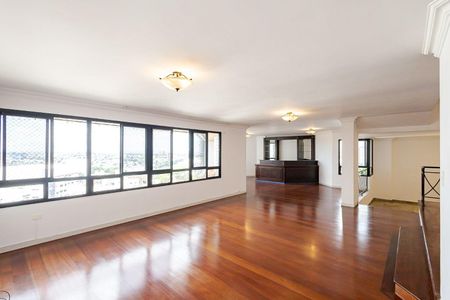 7_photo/94dce47a1b.fd1287ba65cc6047-ATLAS-dab9b26c-a3e6-47f8-a71e-c31a3c88d9f5.jpg de apartamento para alugar com 4 quartos, 495m² em Rebouças, Curitiba