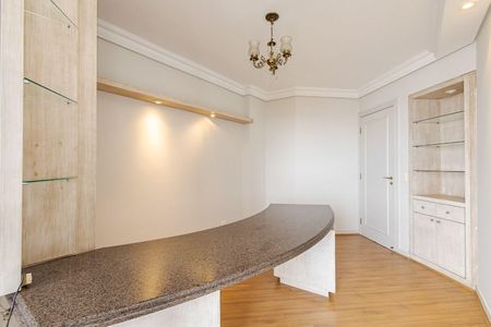 19_photo/94dce47a1b.fd1287ba65cc6047-ATLAS-e29cc551-ad1e-480e-9e75-63d6acd48720.jpg de apartamento para alugar com 4 quartos, 495m² em Rebouças, Curitiba