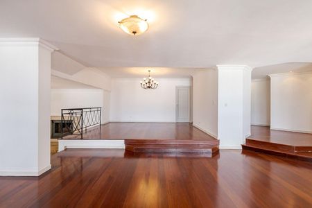 6_photo/94dce47a1b.fd1287ba65cc6047-ATLAS-e5c49b23-3a20-493f-9e2c-2b09e543c284.jpg de apartamento para alugar com 4 quartos, 495m² em Rebouças, Curitiba