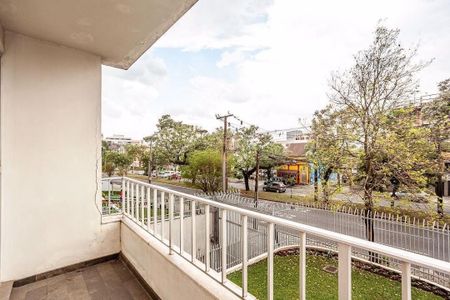 5_photo/94dce47a99.a5327091eaf3fedb-ATLAS-46a2d2d7-5a49-48e8-9665-54ba6daec09a.jpg de apartamento à venda com 3 quartos, 140m² em Rebouças, Curitiba