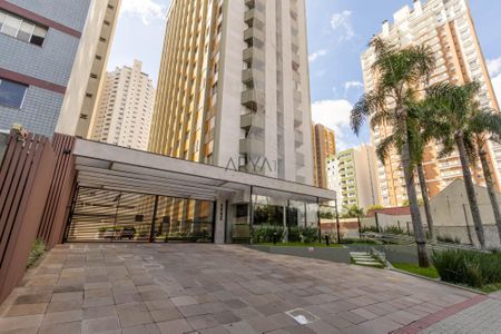 8_photo/94dce47aa3.57307d1baf93b83e-ATLAS-3cc929f7-82e4-4e1b-a0b8-7461d189440e.jpg de apartamento à venda com 3 quartos, 215m² em Rebouças, Curitiba