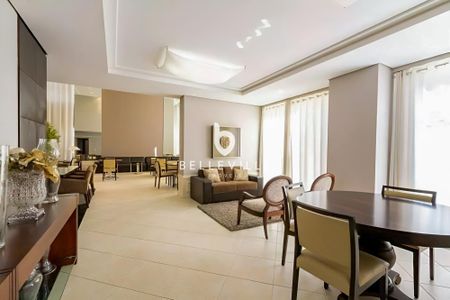 2_photo/94dce47aaf.b87ea8ae06b56093-ATLAS-3eecde85-3d3c-480d-87c4-2d54de5a9b4f.jpg de apartamento à venda com 4 quartos, 146m² em Centro, Curitiba