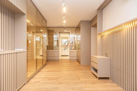 21_photo/94dce47aaf.d015c17c912ec518-ATLAS-9bcb9145-e7ee-441f-9b5e-cda6b563cde7.jpg de apartamento à venda com 4 quartos, 145m² em Centro, Curitiba