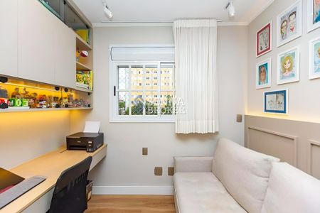 2_photo/94dce47aaf.dadd584d06f5cf19-ATLAS-07df4a2b-51cb-4f44-a4cd-b652e07a0f3e.jpg de apartamento à venda com 4 quartos, 146m² em Centro, Curitiba