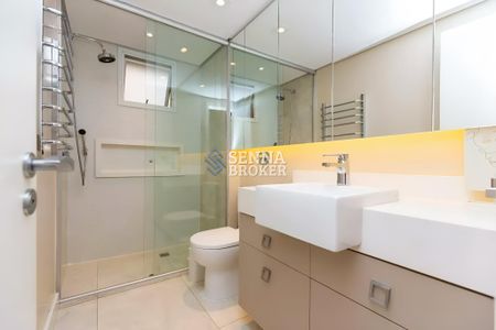 4_photo/94dce47aaf.dadd584d06f5cf19-ATLAS-110db99e-90a7-40de-ac23-12e0c628f08a.jpg de apartamento à venda com 4 quartos, 146m² em Centro, Curitiba