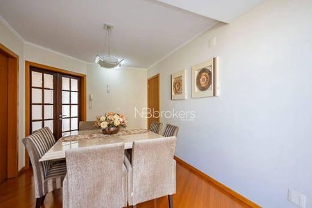 11_photo/94dce47aaf.dadd584d06f5cf19-ATLAS-3c129147-3a2b-4e8e-8d94-0b747ab627f0.jpg de apartamento à venda com 3 quartos, 167m² em Centro, Curitiba