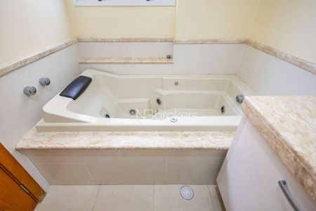 37_photo/94dce47aaf.dadd584d06f5cf19-ATLAS-8b4bef09-8003-4ecd-8a08-75ecc47f4443.jpg de apartamento à venda com 3 quartos, 167m² em Centro, Curitiba