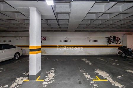 40_photo/94dce47aaf.dadd584d06f5cf19-ATLAS-e8415bf4-d1ea-443e-99c2-564e43eb3ca9.jpg de apartamento à venda com 3 quartos, 167m² em Centro, Curitiba