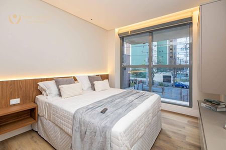 5_photo/94dce47abf.b1bb5318a676c6aa-ATLAS-0fcd288b-c3fd-4130-b83e-2d6f459b7452.jpg de apartamento à venda com 3 quartos, 121m² em Rebouças, Curitiba