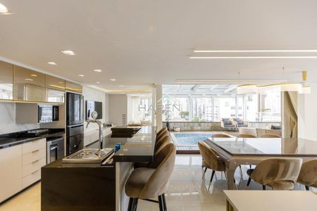 2_photo/94dce47ba5.a671cd23213f9475-ATLAS-bc026294-7a9b-4db8-843d-3e5d28ba7a11.jpg de apartamento para alugar com 3 quartos, 313m² em Água Verde, Curitiba