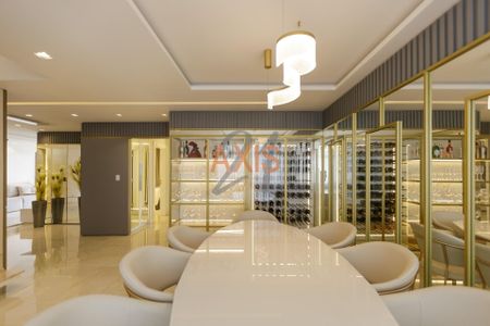 10_photo/94dce47ba5.a671cd23213f9475-ATLAS-c4f05559-d1da-496a-ae2a-0786b2d1d5d3.jpg de apartamento para alugar com 3 quartos, 314m² em Água Verde, Curitiba