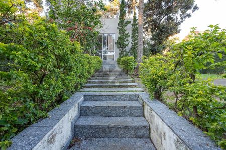 8_photo/94dce47be3.03db170ed25a5d99-ATLAS-5cdfb560-6c8e-4965-8c9d-9460de775b9d.jpg de casa à venda com 8 quartos, 373m² em Batel, Curitiba