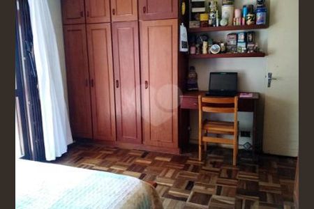 23_photo/94dce47c1b.705b337cb9697f28-ATLAS-77b090d1-bd52-4c39-b108-92a2f4d0e893.jpg de casa à venda com 3 quartos, 194m² em Batel, Curitiba
