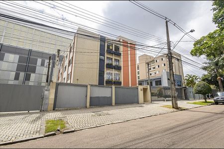 3_photo/94dce47c39.9bbf2233ae47f997-ATLAS-5f212ead-89f6-40b8-aa24-8b84709e6e2a.jpg de apartamento à venda com 3 quartos, 110m² em Água Verde, Curitiba