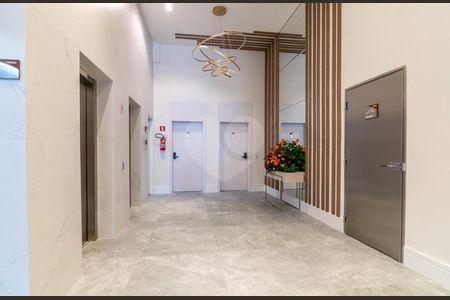 18_photo/94dce47e21.7d01d2ab176dea69-ATLAS-c8732619-0475-42b5-ae90-1ecde4d1d86e.jpg de apartamento à venda com 3 quartos, 212m² em Água Verde, Curitiba