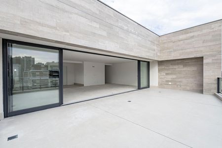 6_photo/94dce47e39.04af7fc2355c33fa-ATLAS-ced2cfeb-4e51-4c86-808c-3e196ed57497.jpg de apartamento à venda com 0 quarto, 293m² em Água Verde, Curitiba