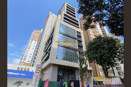 3_photo/94dce47e3d.cb4a3f4e1d4d223a-ATLAS-d6077fd9-abce-4534-a457-808ec2baa97c.jpg de apartamento à venda com 2 quartos, 117m² em Água Verde, Curitiba