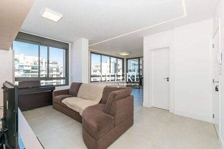 11_photo/94dce47e5d.c69aec27ac312b1b-ATLAS-bd6639be-b9ff-4ca9-be2e-6b6206876f64.jpg de apartamento à venda com 3 quartos, 103m² em Água Verde, Curitiba