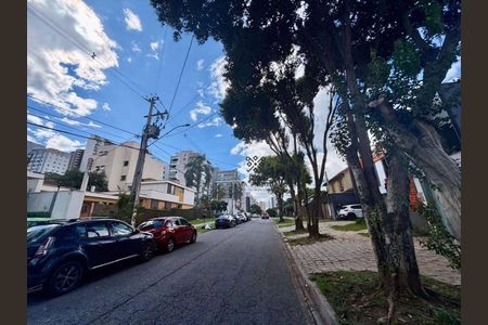 4_photo/94dce47f93.f517c6ef9574daf2-ATLAS-c04f0afb-69d4-4c8f-99d2-a8088166e455.jpg de apartamento para alugar com 3 quartos, 153m² em Água Verde, Curitiba