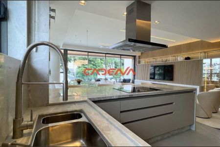 7_photo/94dce47f95.9c5959cca0926d06-ATLAS-e79a865d-fd56-40c2-9be2-7d989e578df6.jpg de apartamento para alugar com 3 quartos, 153m² em Água Verde, Curitiba