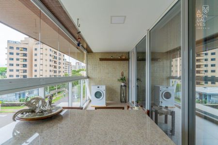 9_photo/94dce47faf.4a6084b6680f4ebb-ATLAS-4235e9b9-0004-4eff-8bce-7c6e58b5bc89.jpg de apartamento para alugar com 3 quartos, 133m² em Água Verde, Curitiba