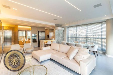 8_photo/94dce47fc1.b3cff48dd823d426-ATLAS-3dd6d7a4-004a-42d8-a2db-017ea30a2dbc.jpg de apartamento para alugar com 3 quartos, 153m² em Água Verde, Curitiba