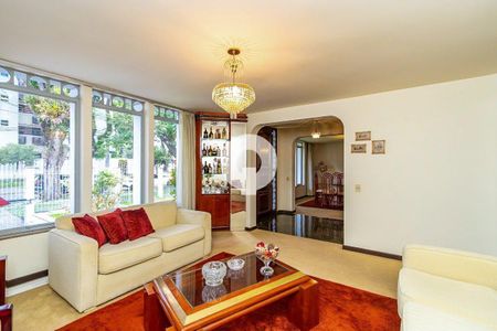 6_photo/94dce480bd.ef9097c2fd5b064b-ATLAS-db9ab760-157c-4681-8624-e59ca30cb1c8.jpg de casa à venda com 3 quartos, 450m² em Água Verde, Curitiba