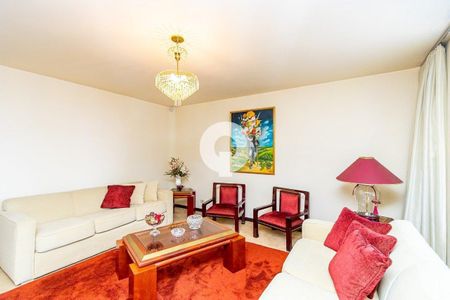 4_photo/94dce480bd.ef9097c2fd5b064b-ATLAS-e87e0b65-178c-4e2b-b372-50bda02068de.jpg de casa à venda com 3 quartos, 450m² em Água Verde, Curitiba