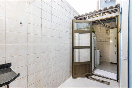 28_photo/94dce480db.e5df5ece740bac08-ATLAS-09caa555-cc6e-4ee6-a31a-437b3bf55809.jpg de apartamento à venda com 4 quartos, 135m² em Água Verde, Curitiba