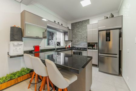 11_photo/94dce48141.c71f1d8725b4ceca-ATLAS-6d14c353-86b3-4e23-962d-c423afa836a8.jpg de casa à venda com 4 quartos, 186m² em Água Verde, Curitiba