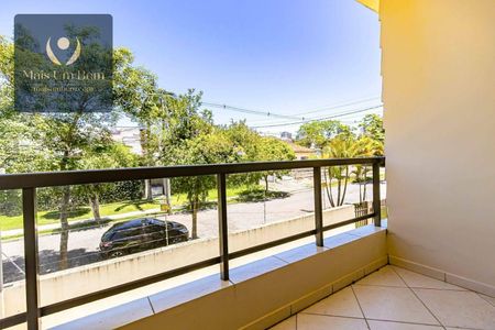 7_photo/94dce481a7.6372b37926bdc320-ATLAS-1dde8c81-0d06-4d4c-92cd-be5ea11c4938.jpg de casa à venda com 3 quartos, 205m² em Água Verde, Curitiba