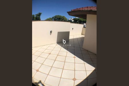 9_photo/94dce481a7.92f1afb65d9faff5-ATLAS-809883e6-de77-44be-8e72-69fb96d075c6.jpg de casa à venda com 3 quartos, 205m² em Água Verde, Curitiba