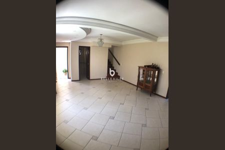 12_photo/94dce481a7.92f1afb65d9faff5-ATLAS-9e332afd-68f8-413b-a49e-23c2fc5b279e.jpg de casa à venda com 3 quartos, 205m² em Água Verde, Curitiba