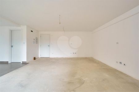 19_photo/94dce481e1.94eccd8fc9add72f-ATLAS-c5e86aca-041a-4d8e-9e54-c1ab6fa88f24.jpg de apartamento à venda com 3 quartos, 184m² em Água Verde, Curitiba