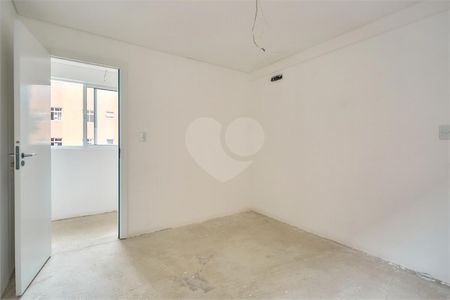 24_photo/94dce481e1.94eccd8fc9add72f-ATLAS-cf840e66-0d89-4a4e-9217-433d4f4a2036.jpg de apartamento à venda com 3 quartos, 184m² em Água Verde, Curitiba