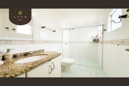 8_photo/94dce481fb.2166fbebe8fc1b24-ATLAS-a8363320-e5d2-4b91-b48f-5081caaa264e.jpg de casa à venda com 5 quartos, 261m² em Água Verde, Curitiba