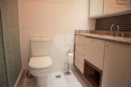 3_photo/94dce4827f.8a3b691a8180766f-ATLAS-2f4ec85f-343f-45e0-bdc7-d6d8199e39bd.jpg de apartamento à venda com 3 quartos, 124m² em Água Verde, Curitiba