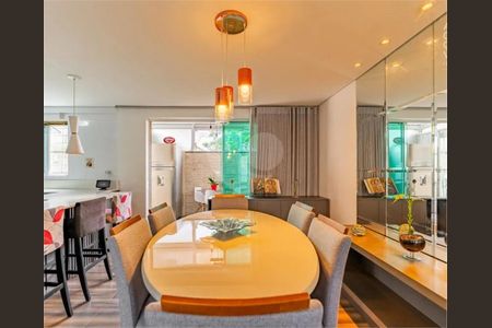 8_photo/94dce48375.44a6e81764e59cba-ATLAS-7ee5dc85-7f33-48aa-9d2d-e6db6e89061b.jpg de apartamento à venda com 3 quartos, 117m² em Água Verde, Curitiba