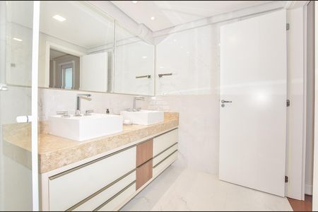 12_photo/94dce48375.8fdf7f4665dd4e33-ATLAS-3a5ae482-a67e-4998-8046-0ccefa16fc9b.jpg de apartamento à venda com 3 quartos, 118m² em Água Verde, Curitiba