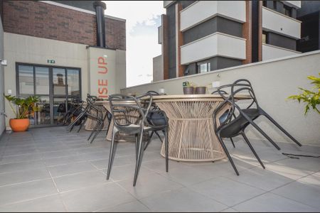 6_photo/94dce483a5.2d62fa29cfdde16d-ATLAS-22aec6f4-39b3-45d6-8c7a-3be1afd11b75.jpg de apartamento à venda com 1 quarto, 44m² em Água Verde, Curitiba